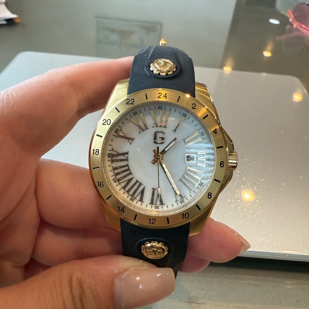 Giantto Gold and Black Watch